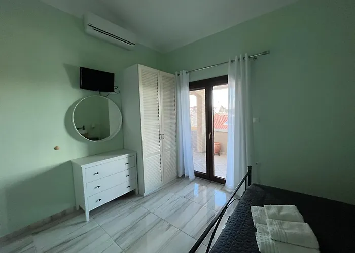 Xalonia Penthouse * 圣尼古拉奥斯